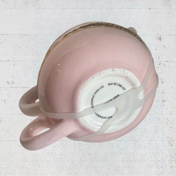 New Bridgerton Limited Edition Pink Cameo Design Stacked Teapot and Cup Set - Picture 5 of 5